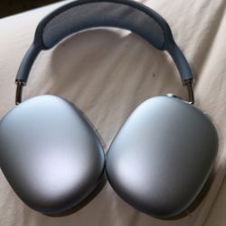 Airpod Max USB-C BLUE (1Mo Old Never Dropped)