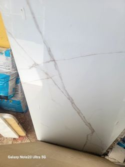 NEW Tile SIZE 23×47 150 Pies Cuadrados