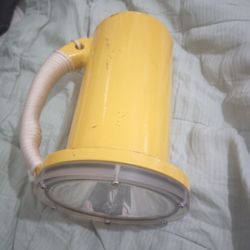 SCUBA DIVING FLASHLIGHT DARRELL ALLAN