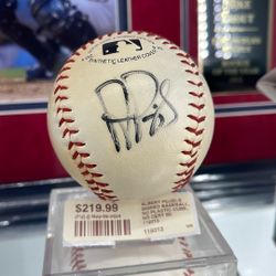 Albert Pujols Signed Baseball - No Cert 