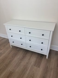 White 6-Drawer Dresser with Black Knobs