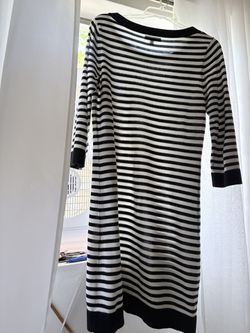 Banana Republic 100% Cotton Stripe Dress Size Medium Long Sleeve.