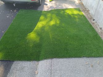9X9 artificial grass remnant I also have a couple small pieces too that can be attached to it can deliver and install for small fee