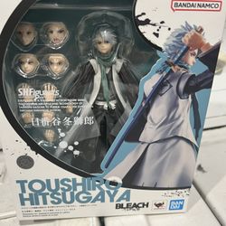 SH.   FIGUARTS.      TOUSHIRO.    HITSUGAYA