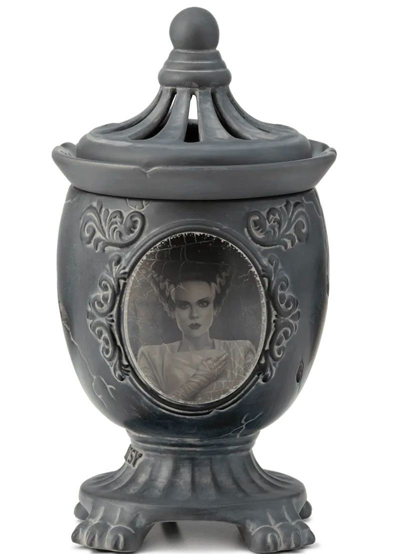 Darkly Devoted Scentsy Warmer