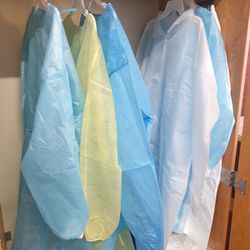 DISPOSABLE COATS FOR MULTI PURPOSE (HOME43)