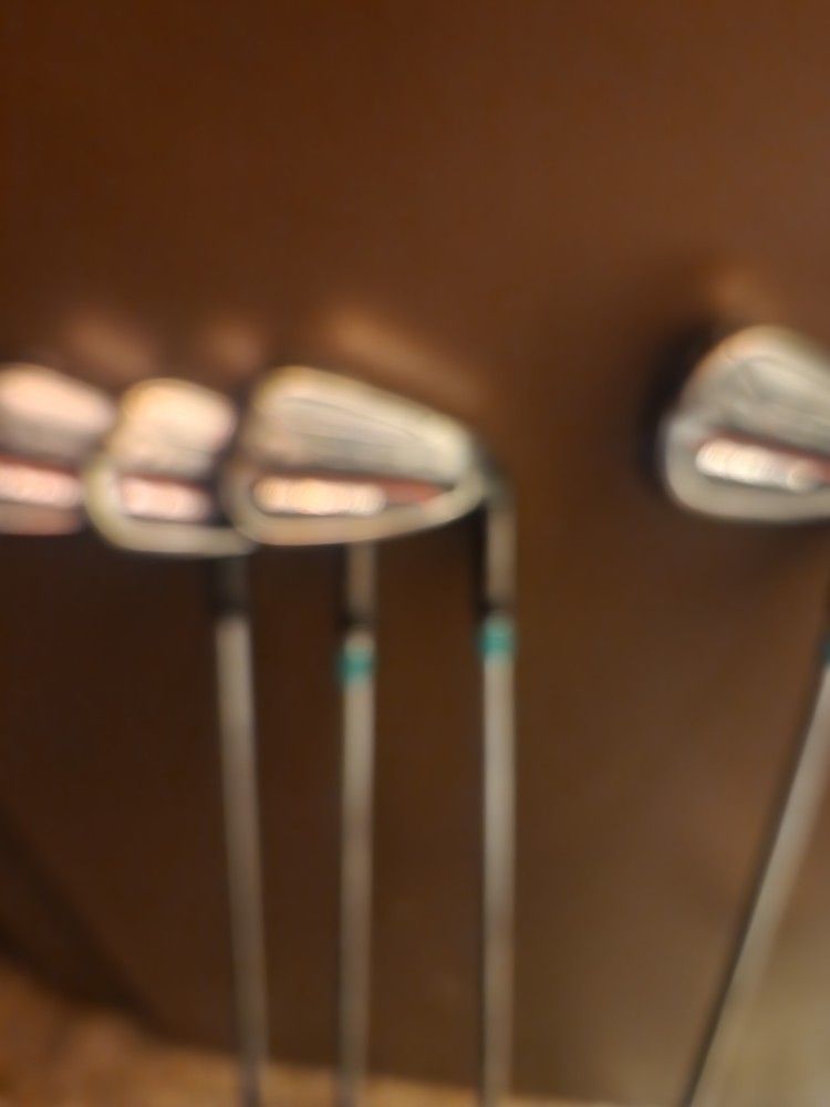 Big Birtha Set 8 Thru 47 Wedge Have A Sim 7 Max I Can Throw In And A 5 Hybrid For A Little Extra