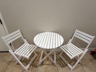 Coffee table and two chairs