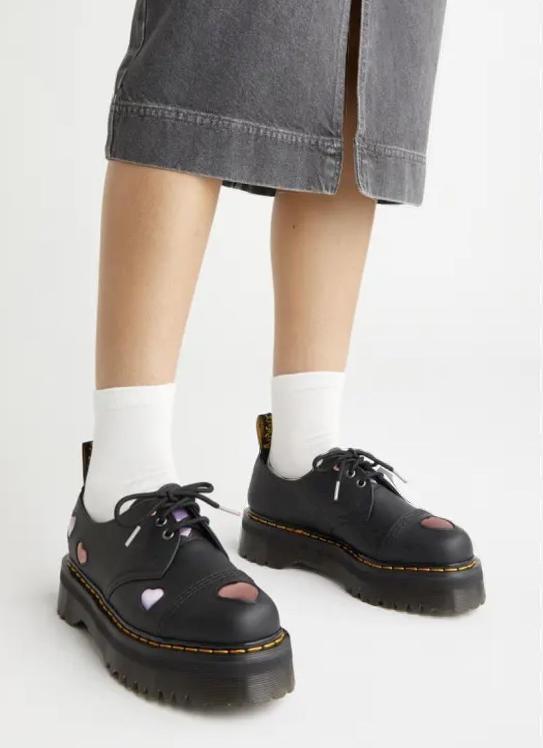 Dr Martens 1461 LEATHER HEART PLATFORM SHOES NWOT