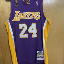Kobe Bryant Mitchell & Ness Lakers Jersey Size 40