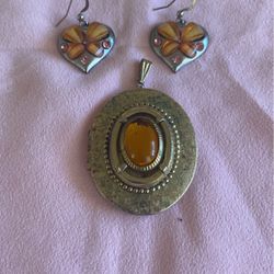 Pendant And Earrings Costume With Orange Stones