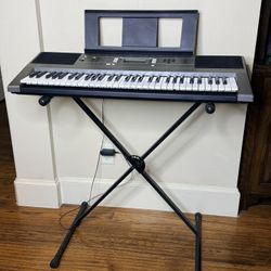 Yamaha PSR-E353 61 Key Keyboard w/ Stand & Power – Tested Works Great