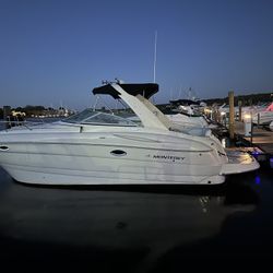 2005 Monterey 270