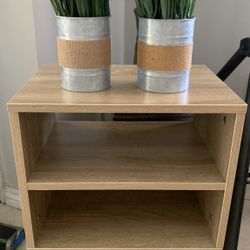 Home Decor Wood Side Table With 2 Metal Pots Burlap Grass Plants 