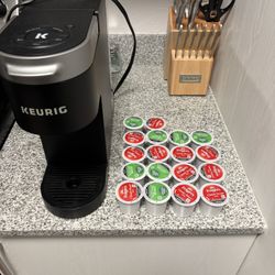 KEURIG Coffee Machine 