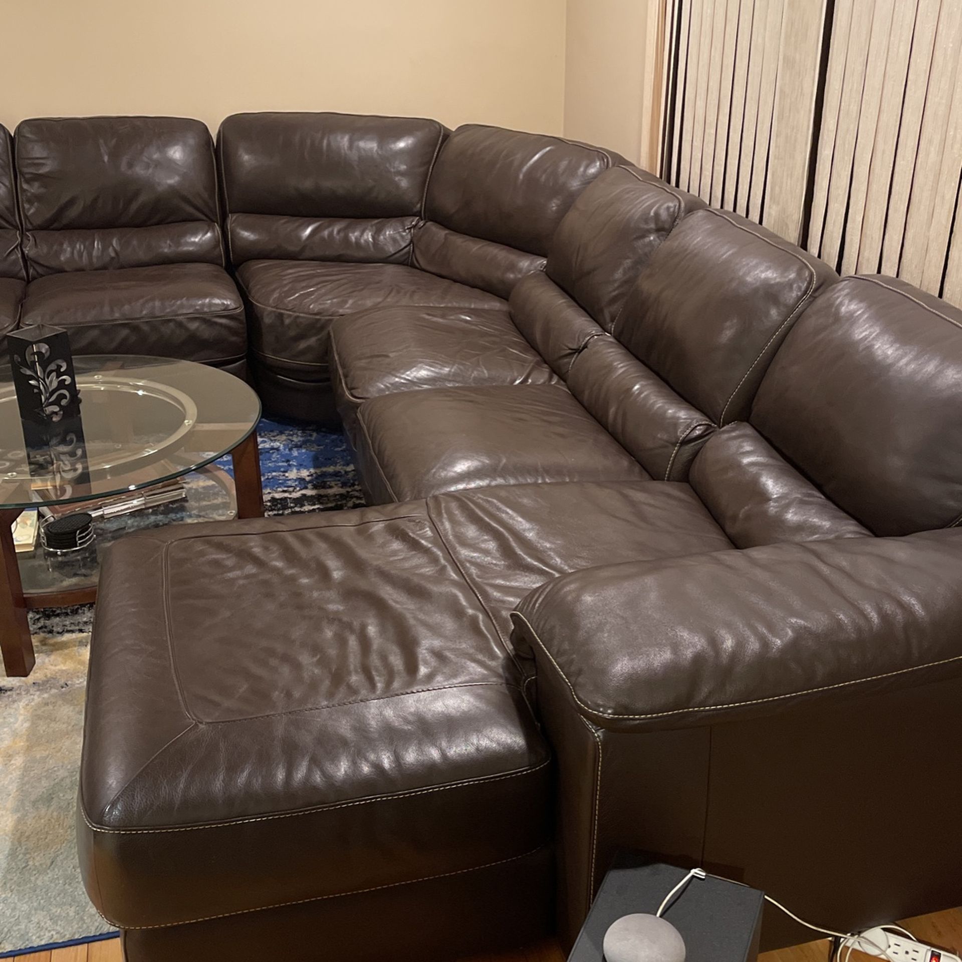 Raymooor & Flanagan Brown Real Leather Sectional $3500 Brand New 2 Yrs Old