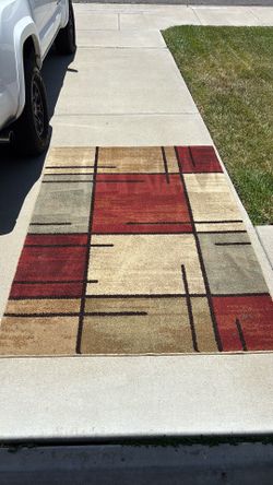 Area Rug (60”x84”)