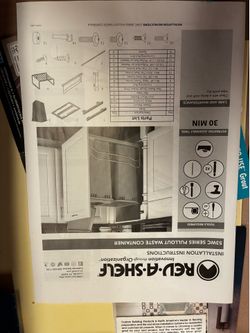 Pullout waste container