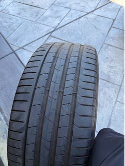 245 35 r21