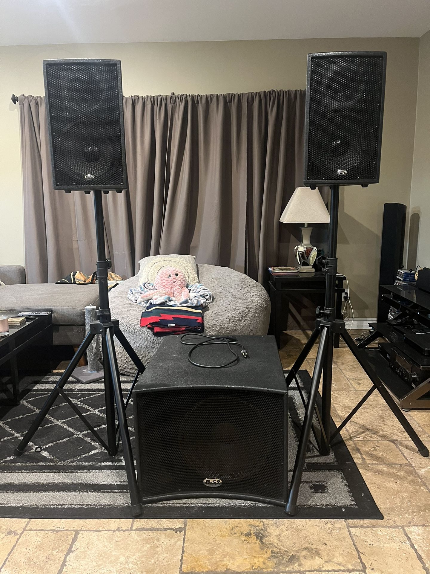 B-52 Matrix 1000 V2 Speakers & Subwoofer