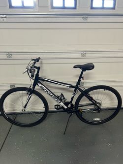 Men’s Schwinn Pathway Multi-Use Bike, 21-speed, 700c wheels, Black/Silver