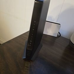 Netgar- Nigthawk AX2700 Router With Modem