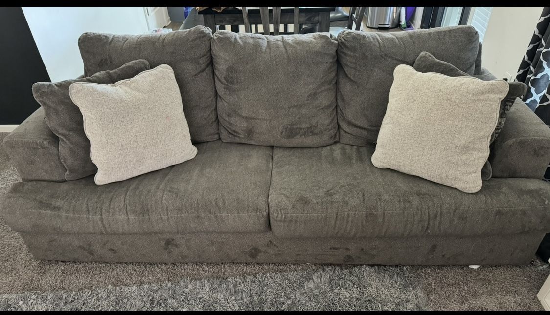 Couch & Love Seat