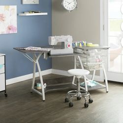Sewing machine table