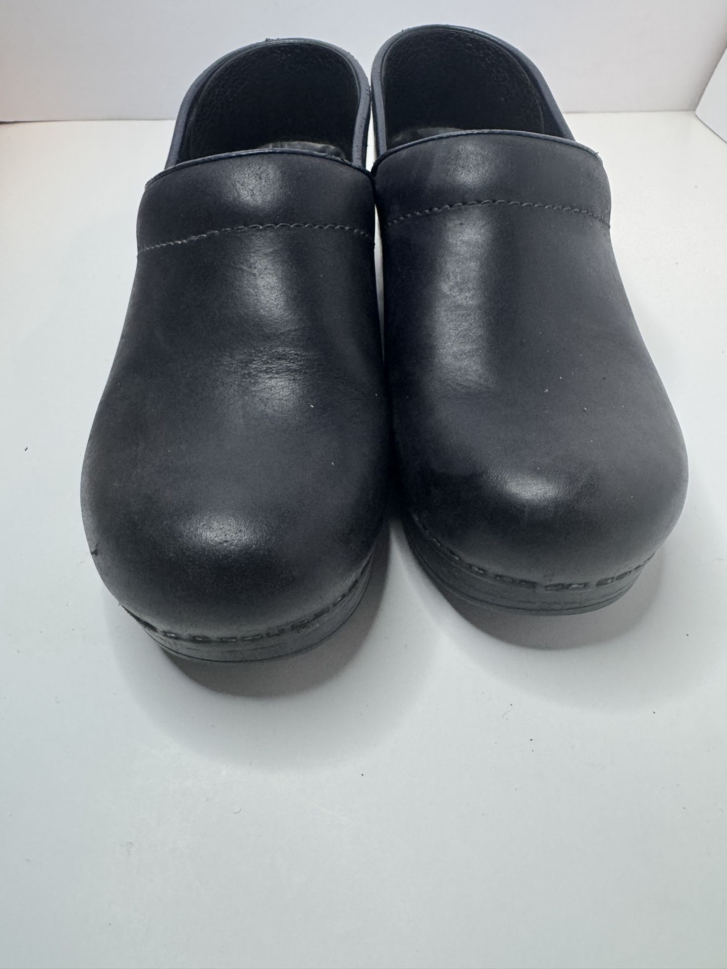 Dansko Professional Clogs Size EU38 /US 7.5 -8