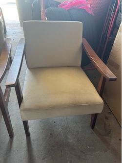 Accent chairs