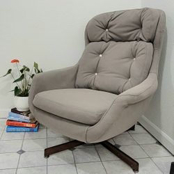 Swivel Chair 