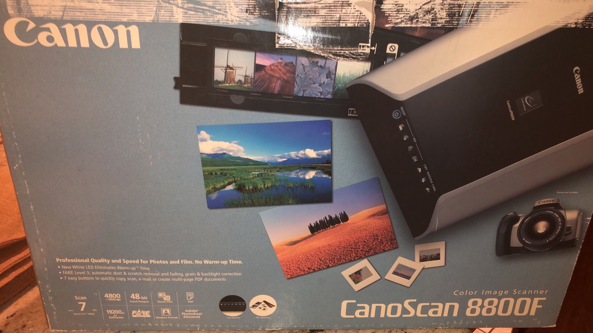 Color Image Scanner Canoscan 8800F.