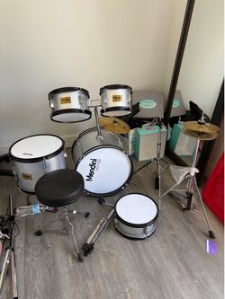 Medellin drum sets
