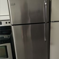 Fridge Working Good Nice Condition 