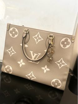 Authentic Louis Vuitton Onthego MM Bag + Bag charm