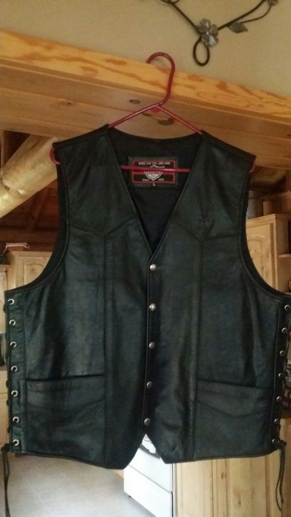 Men's Interstate Leather Side Laced Motorcycle Vest