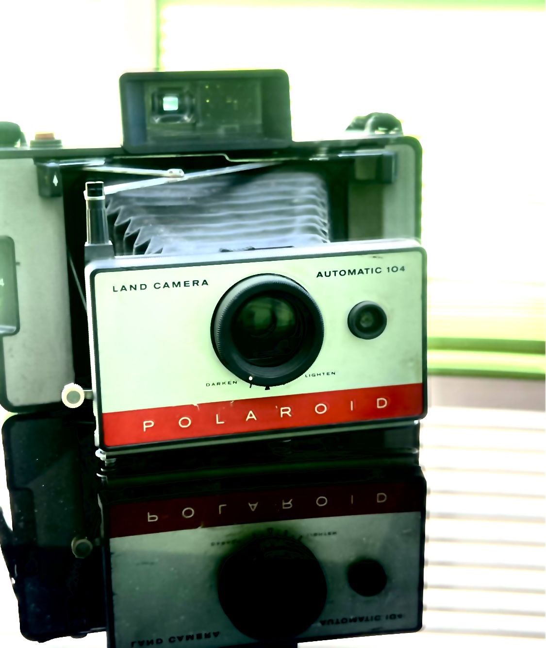 Vintage Polaroid land camera automatic 104 great condition
