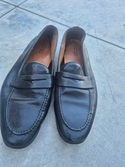 Dress shoe size 7M