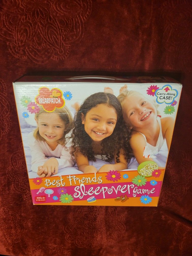 NWOT KIDS GAME BEST FRIENDS SLEEPOVER AGES 6+ ITS A CARRY ALONG CASE