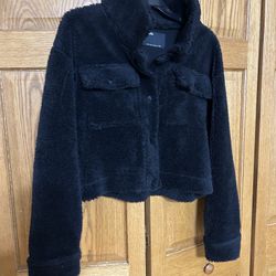 Elodie Cropped Charcoal Fuzzy Jacket