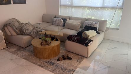 Sofa 5 pieces sectional + Free table