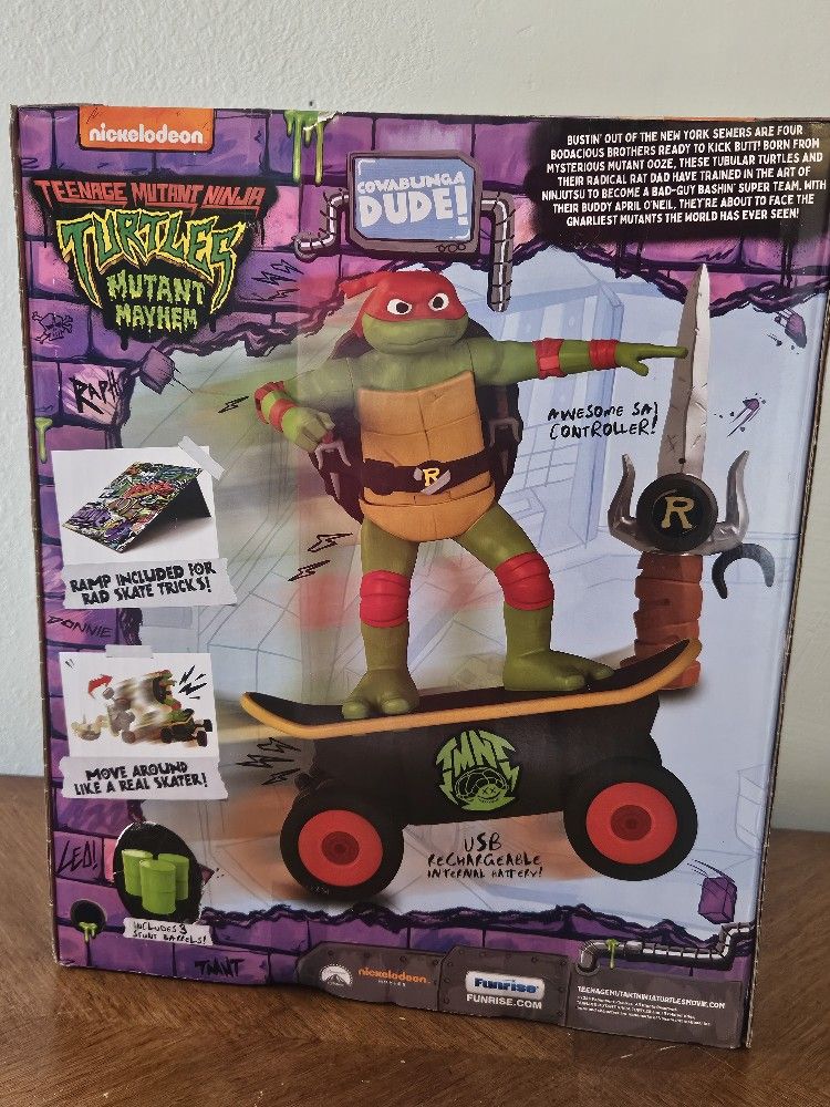 Raphael Teenage Mutant Ninja Turtle RC Skateboard New In Box