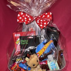 Lego Valentine’s Day Basket! 