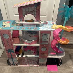 LOL Doll House