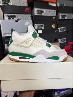 Jordan 4 SB Pine green size: 10.5
