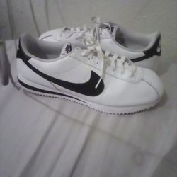 NIKE CORTEZ 