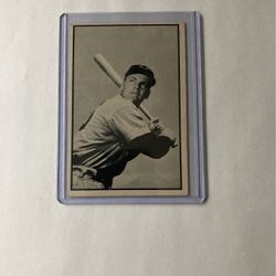 1953 Gus Bell Bowman Black And White #1. No Creases!  Nice Card 