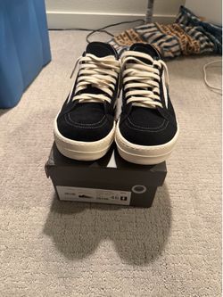 Rick Owens Low Sneakers worn a couple times Size 46