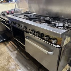 4 Burner Stove And Flat Top With Oven 