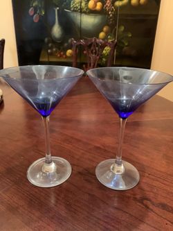 Two martinis 🍸 glasses